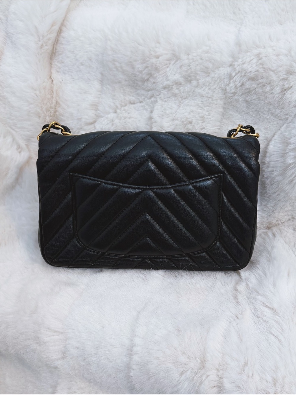 Chanel Mini Chevron Rectangular Flap Bag - Picture 4 of 12
